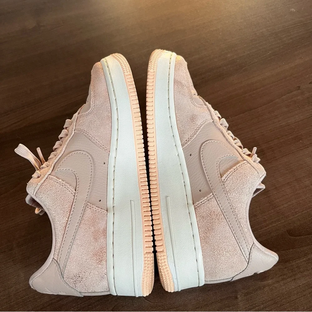 Nike Air Force 1 rose gold shimmer size 7 - Picture 11 of 16